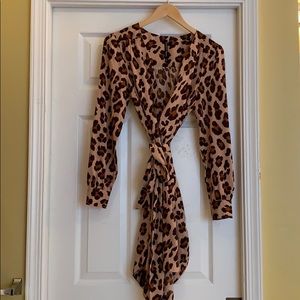 W118 leopard print dress size small
